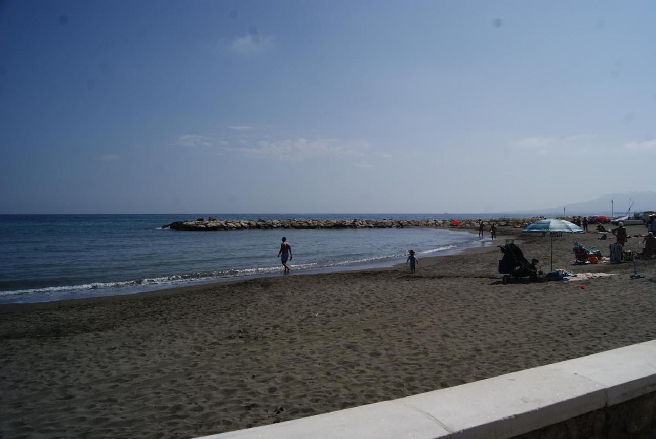 Casa Lopez- Lujosa Casa De Playa En Malaga Villa Luaran gambar